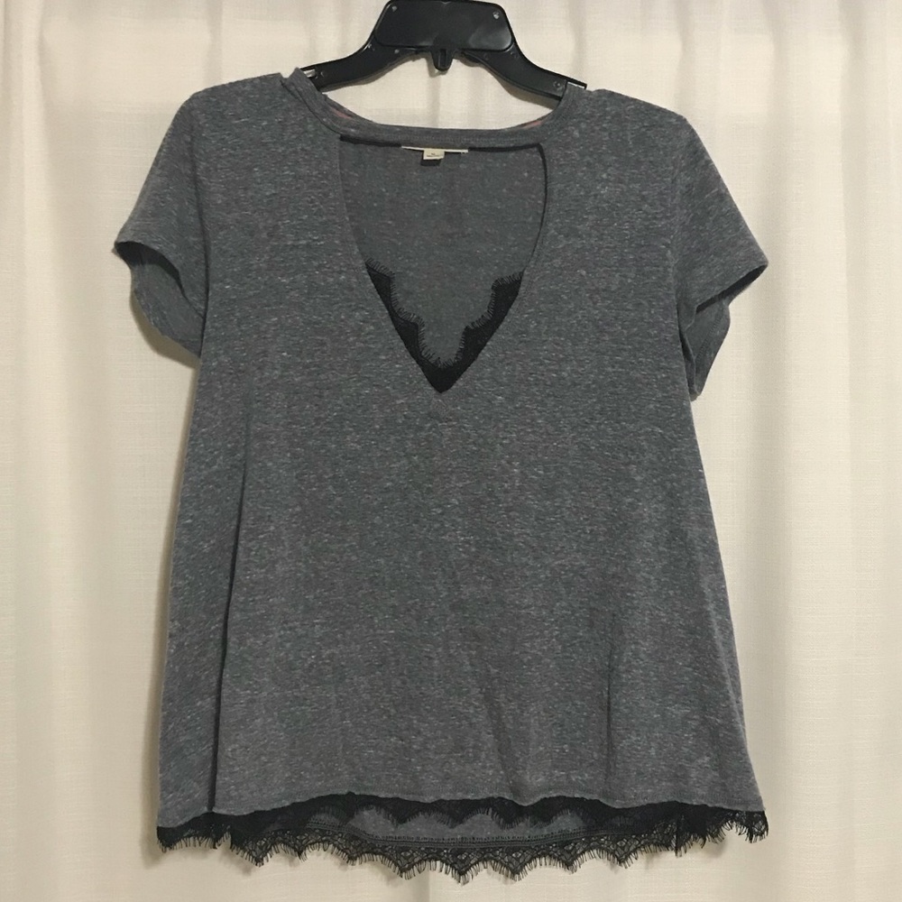 Taylor&Sage Lace V-Neck Short Sleeve Top